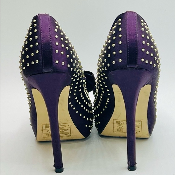 BEBE LIZZY Satin Gold Studded Purple Bow Platform 5”/2” Heels Size 7 - Picture 6 of 9